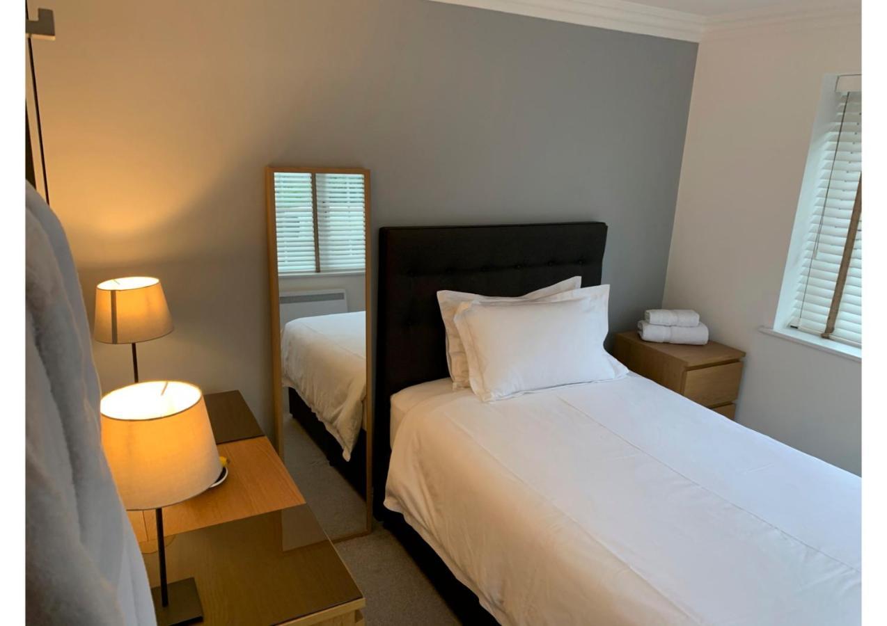 Acomodação com café da manhã  Ascots House 4*