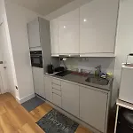 Bath Road Slough Homestay