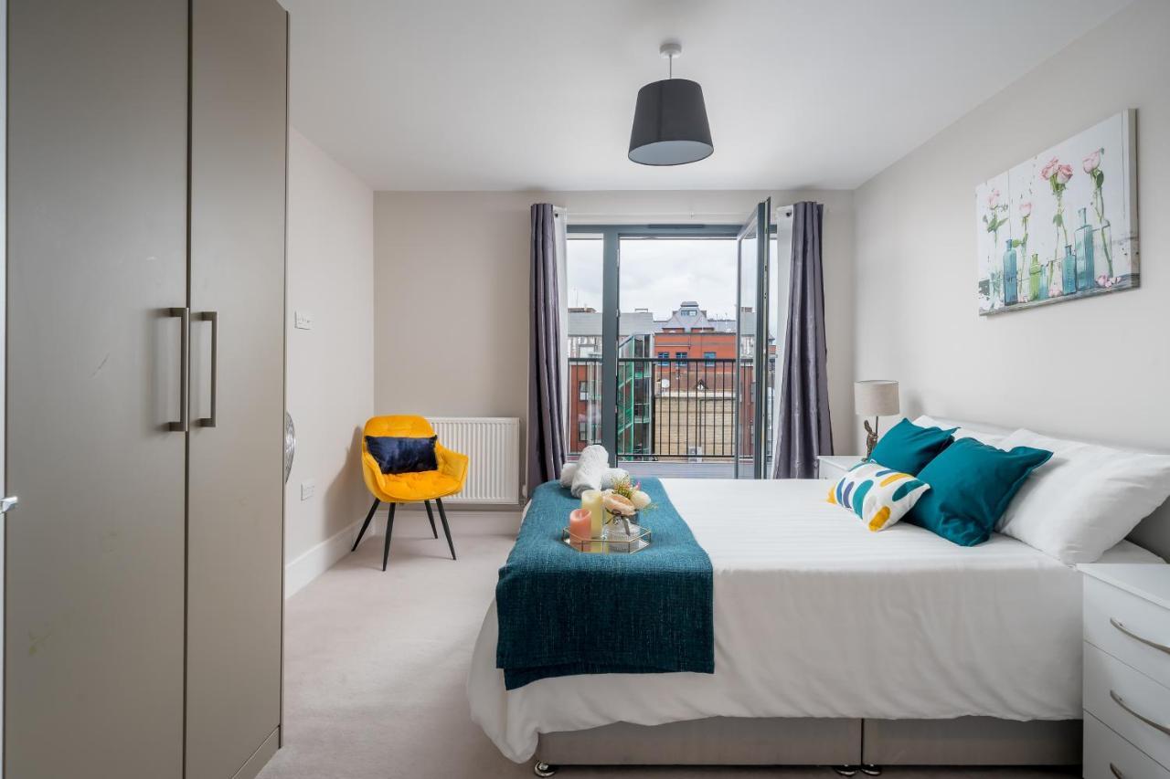**new** Divine High Street 2 Bed Apartment *