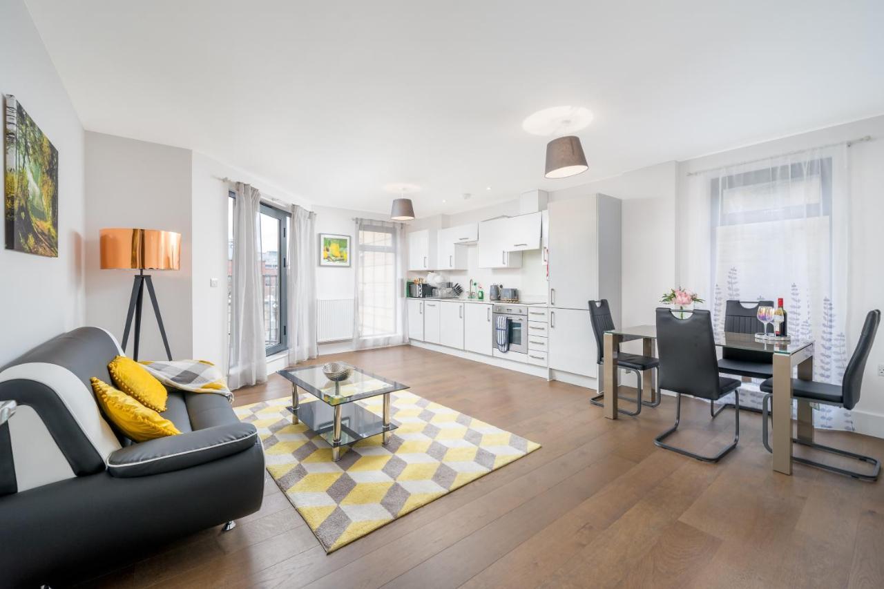 Apartment **new** Divine High Street 2 Bed *