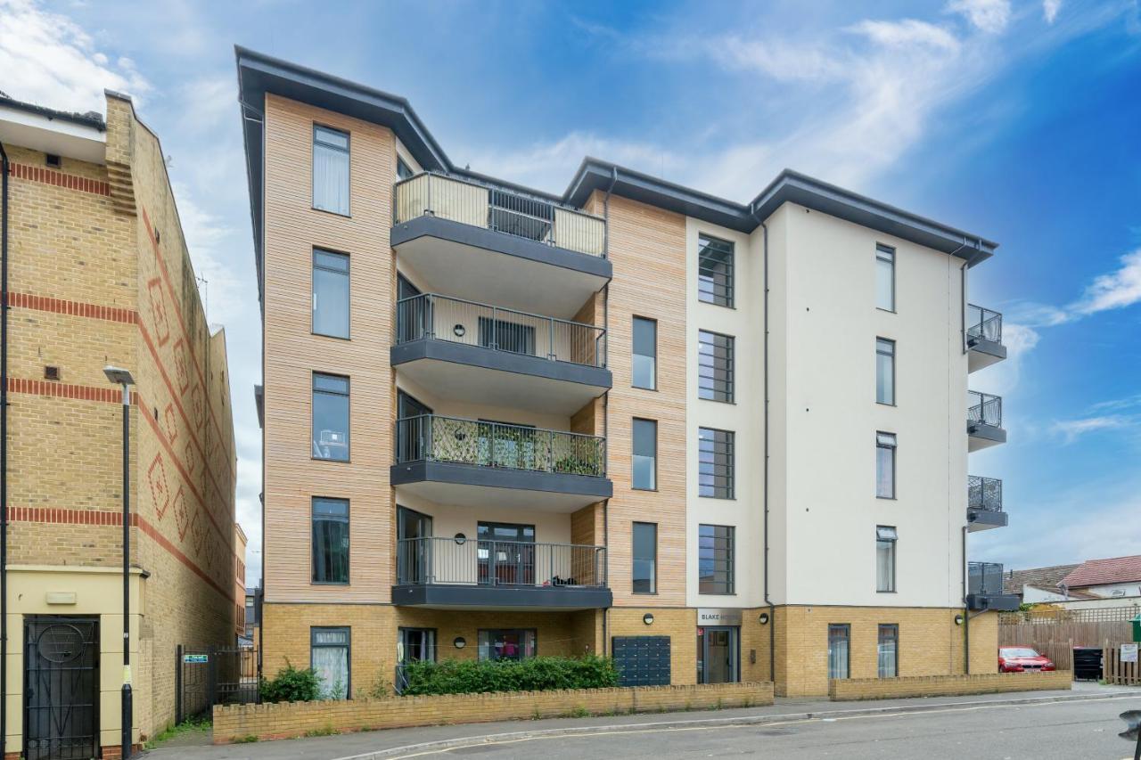 Apartment **new** Divine High Street 2 Bed