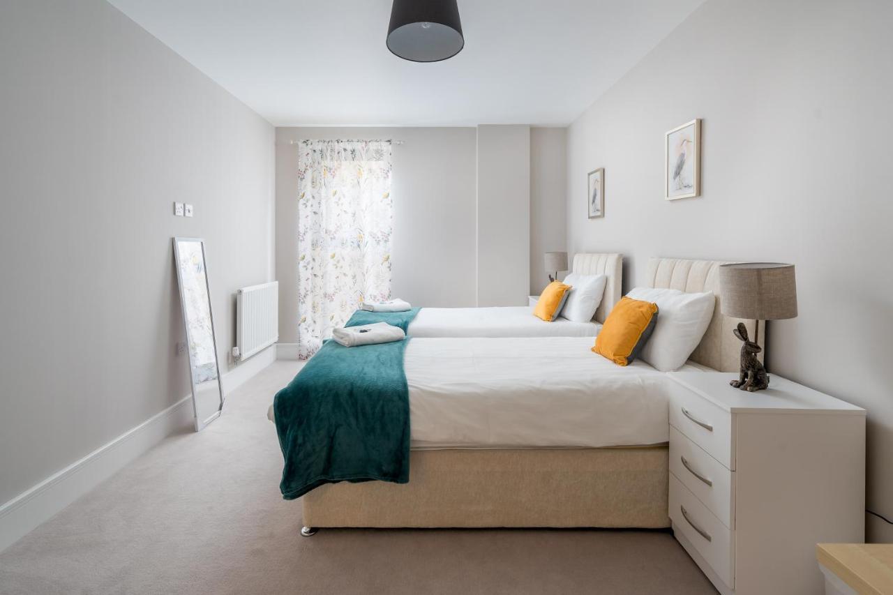 **new** Divine High Street 2 Bed Apartment