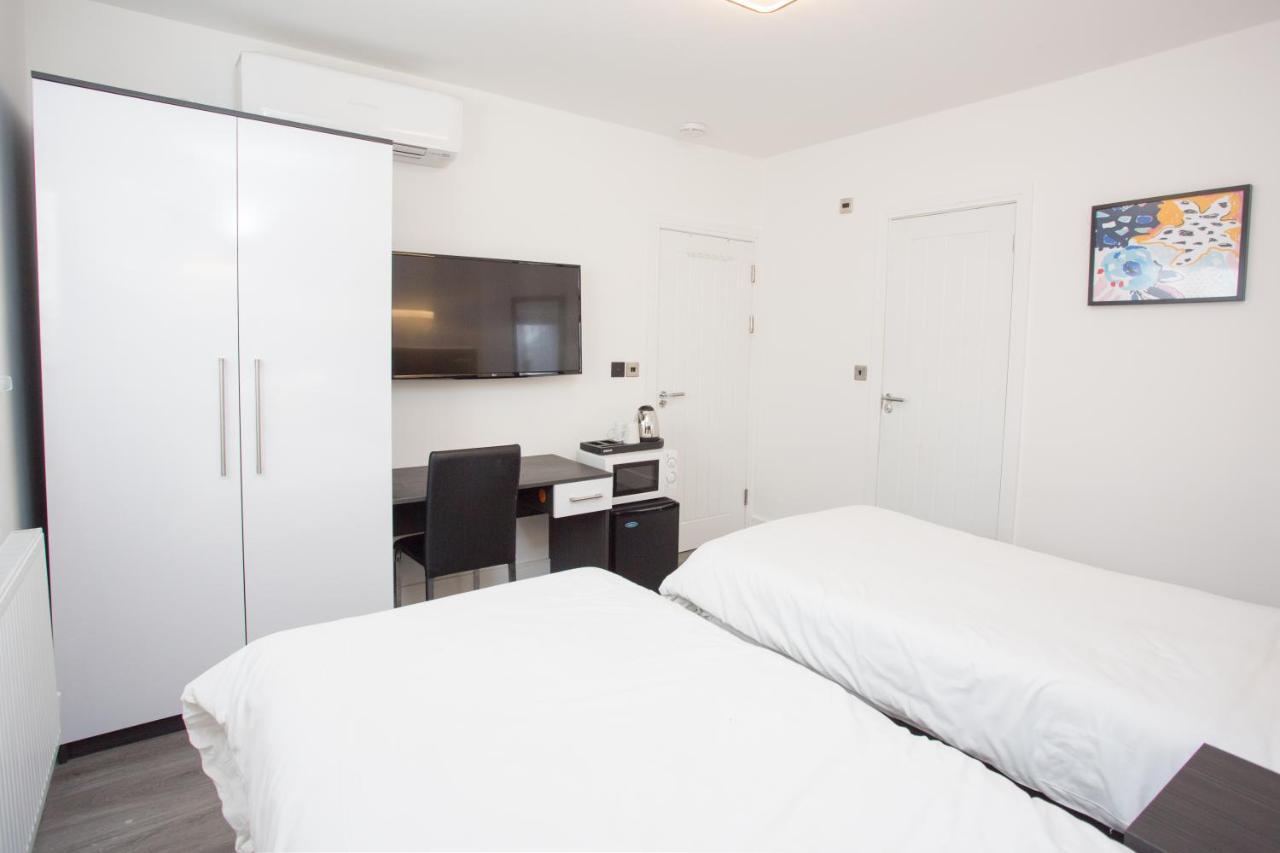Legoland Heathrow Windsor Aparthotel Slough