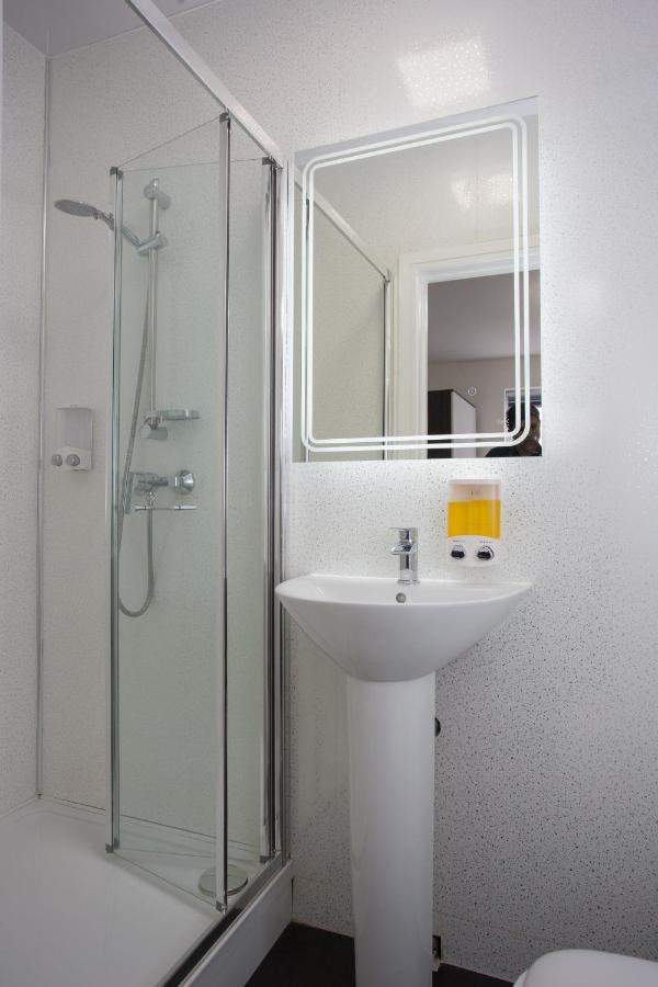 Legoland Heathrow Windsor Aparthotel Slough
