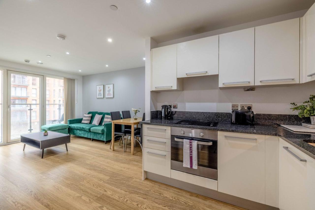 2 Bed At Station & Parking - London In 20 Mins Apartamento *