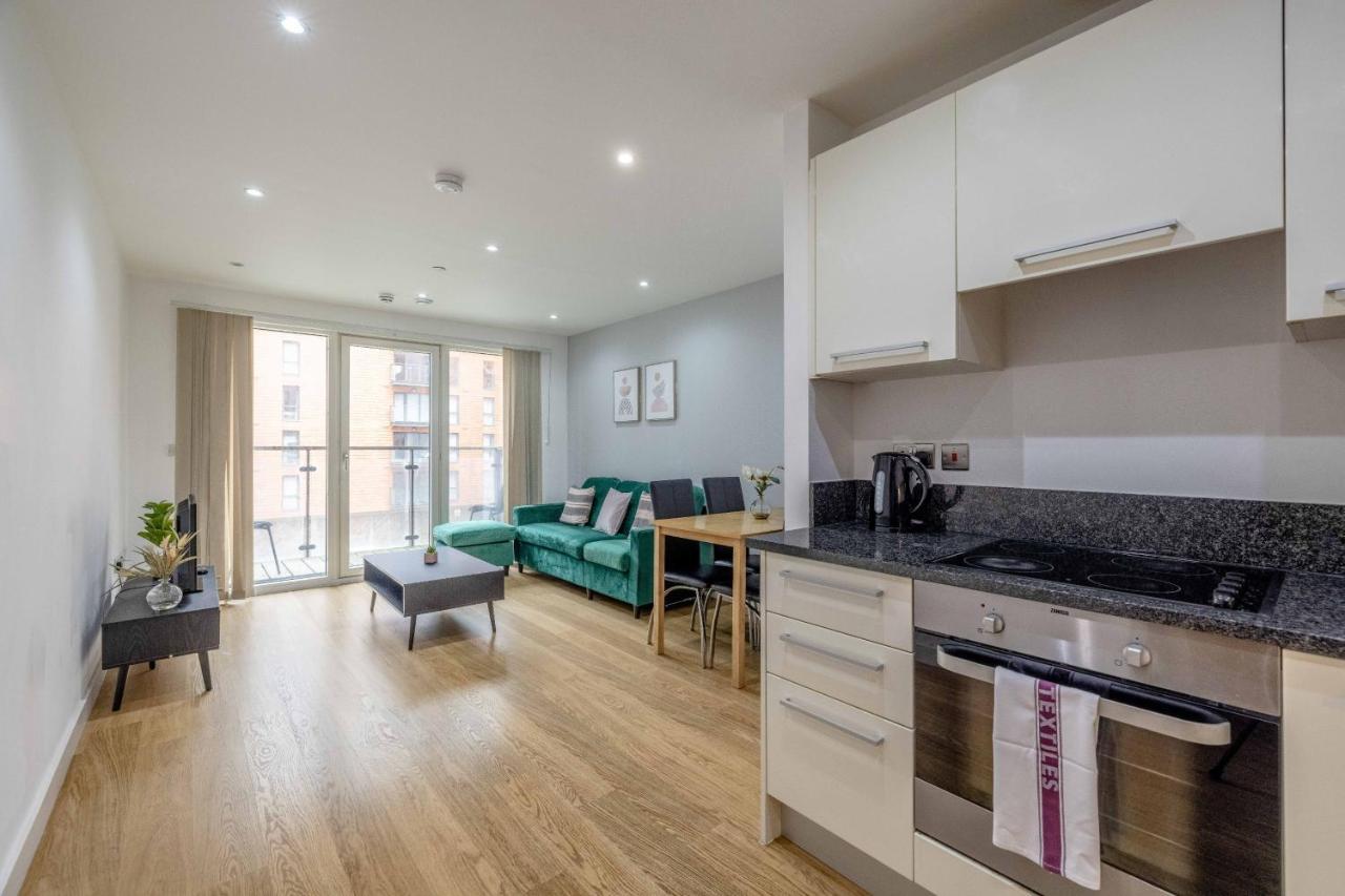 Apartamento 2 Bed At Station & Parking - London In 20 Mins *
