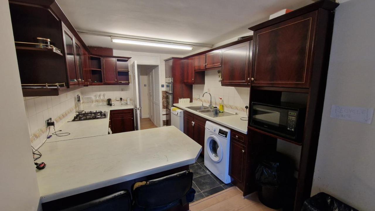 Homestay Snoozeden Chalvey,