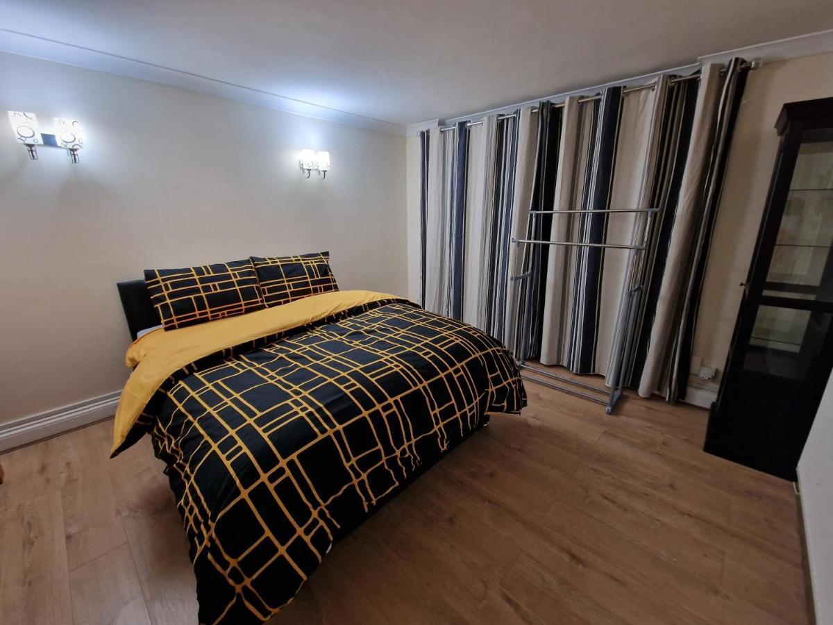 Homestay Snoozeden Chalvey, *