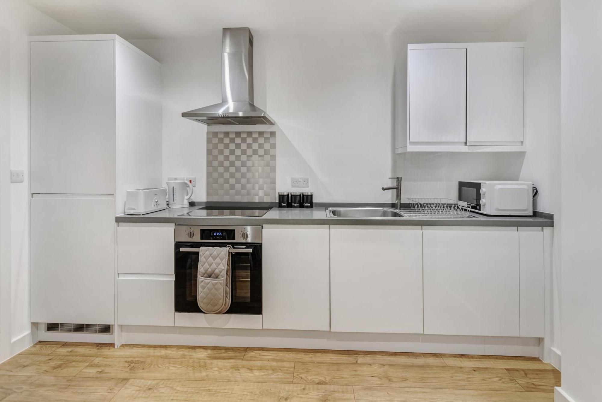 1-bed In Sleeps 3! Apartment