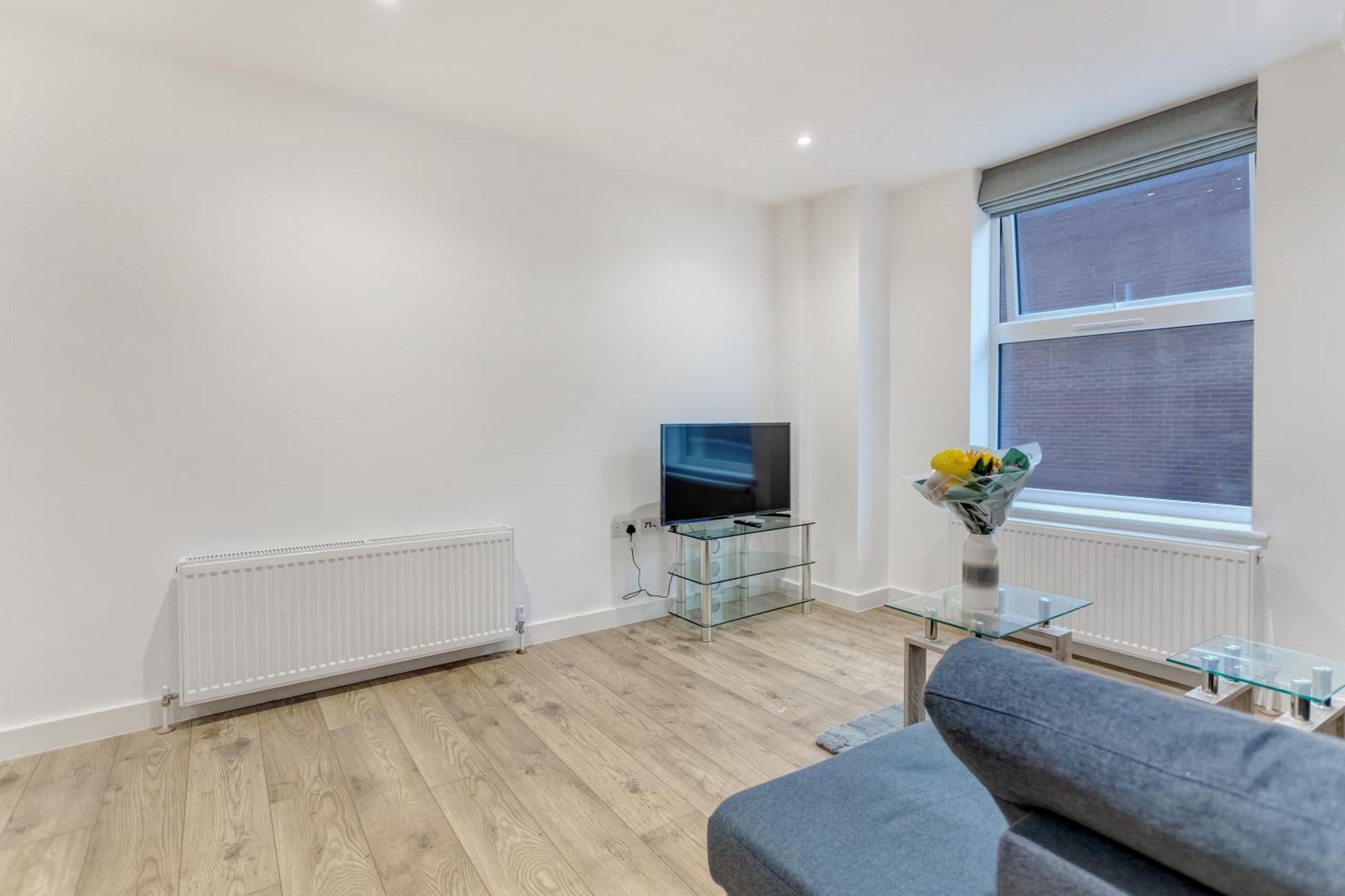 Apartment 1-bed In Sleeps 3! *