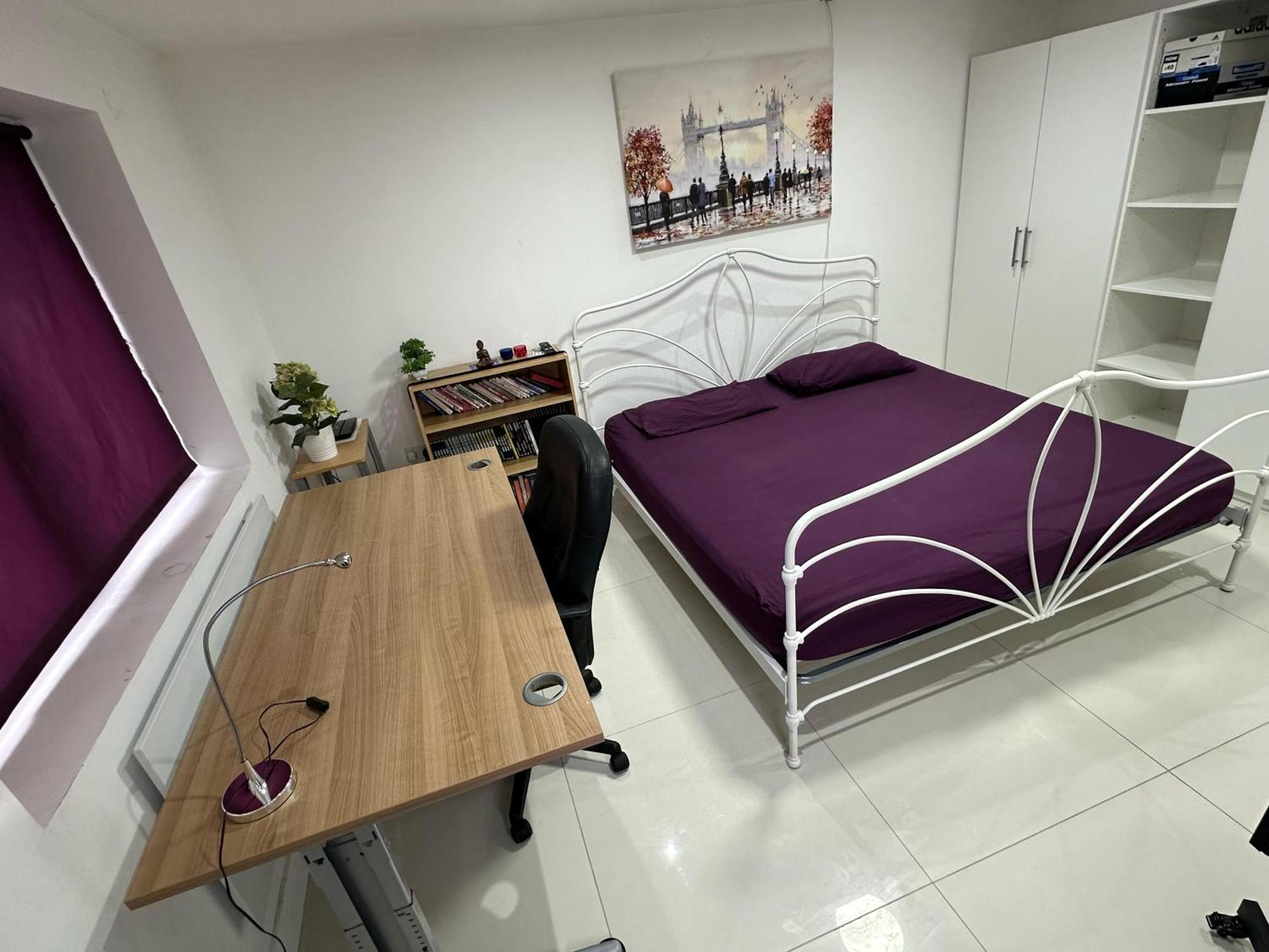 Separate One Bedroom Large In Apartment