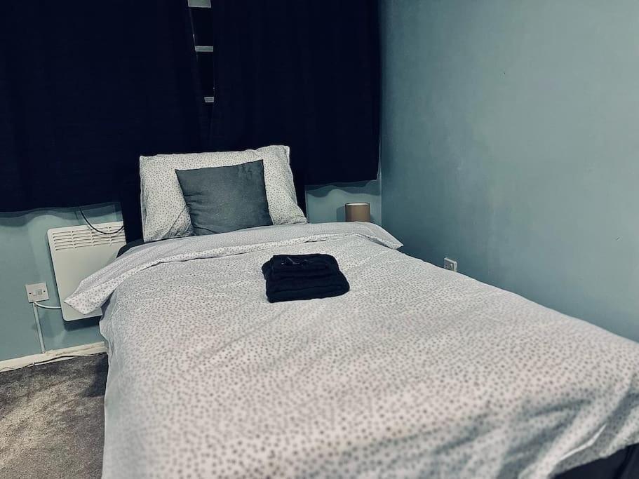 3 Bed For 8