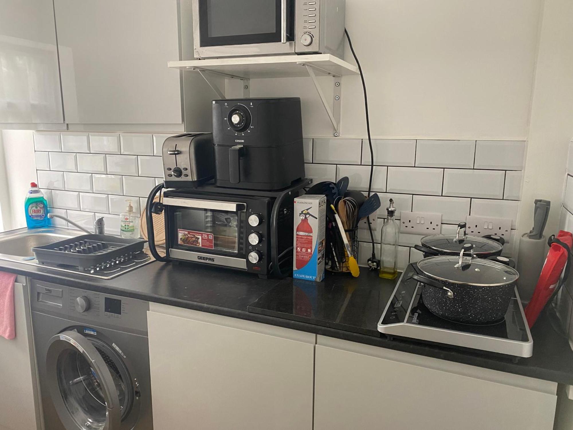 Apartment Slough - Sleeps 3 - Petfriendly - Riverside - Bay