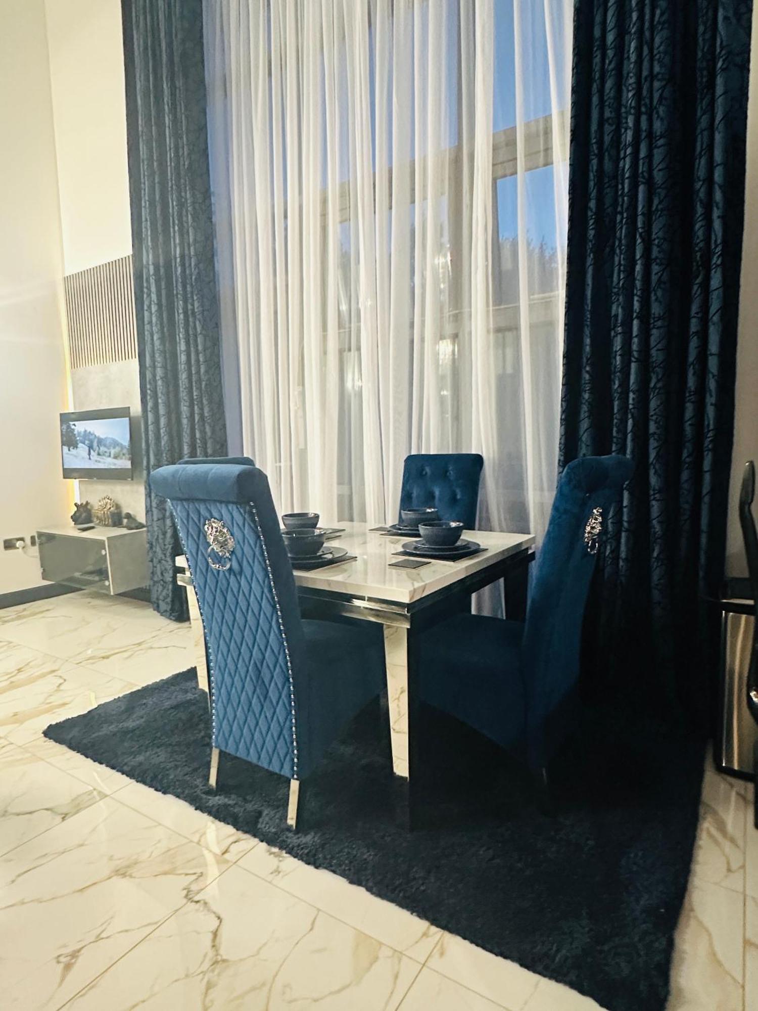 Two Bedroom Apartamento *