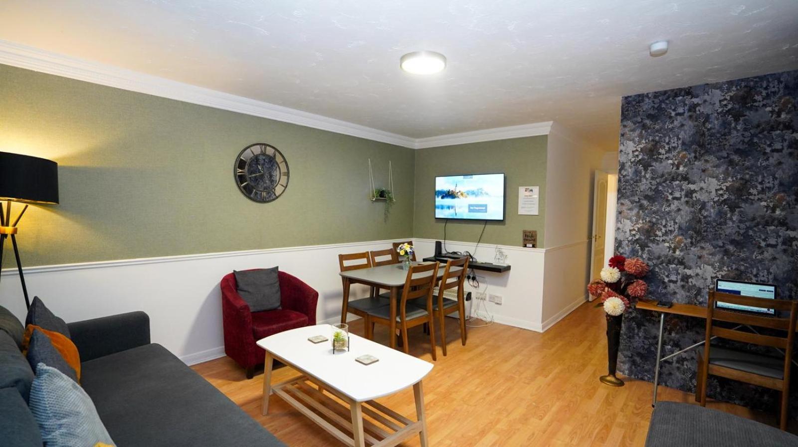 Ground Floor 2bedroom In By Easy 2 Manage Apartamento Slough