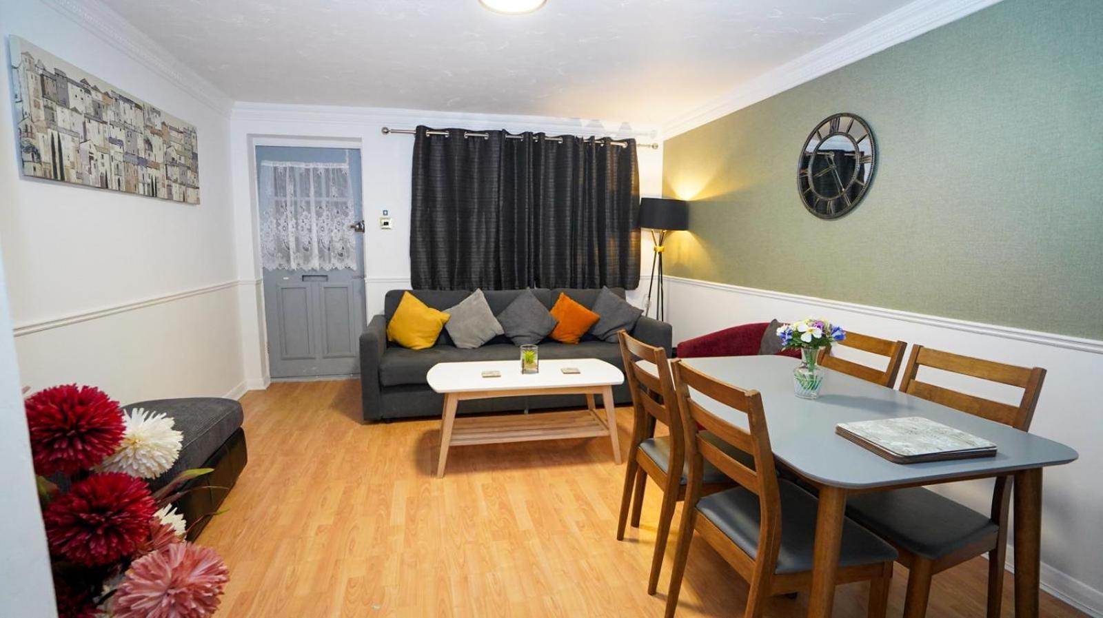 Ground Floor 2bedroom In By Easy 2 Manage Apartamento