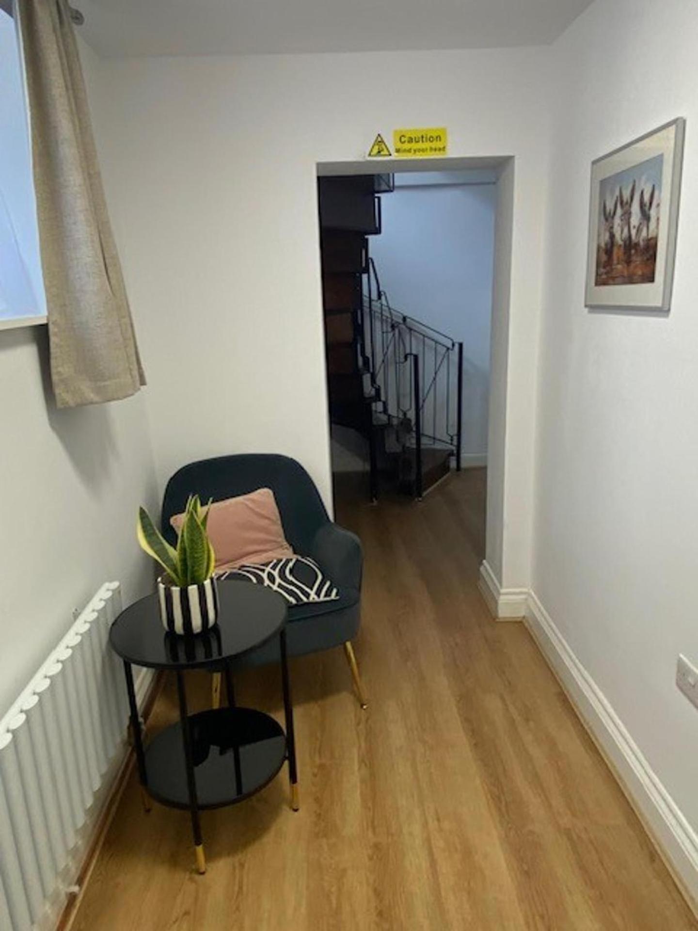 - Sleeps 3 - Petfriendly - Riverside - Bay Apartment *