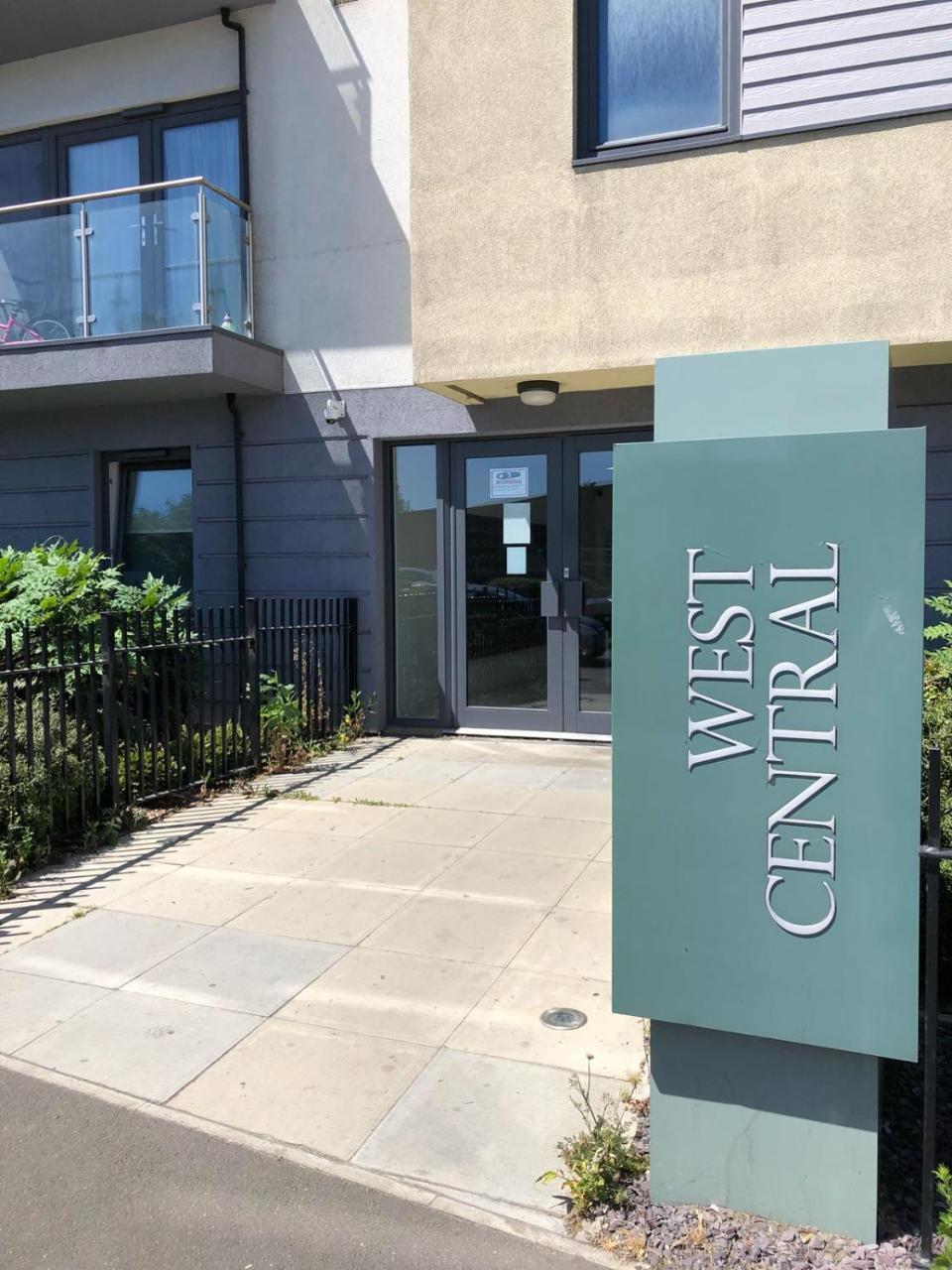 Apartment West Central *