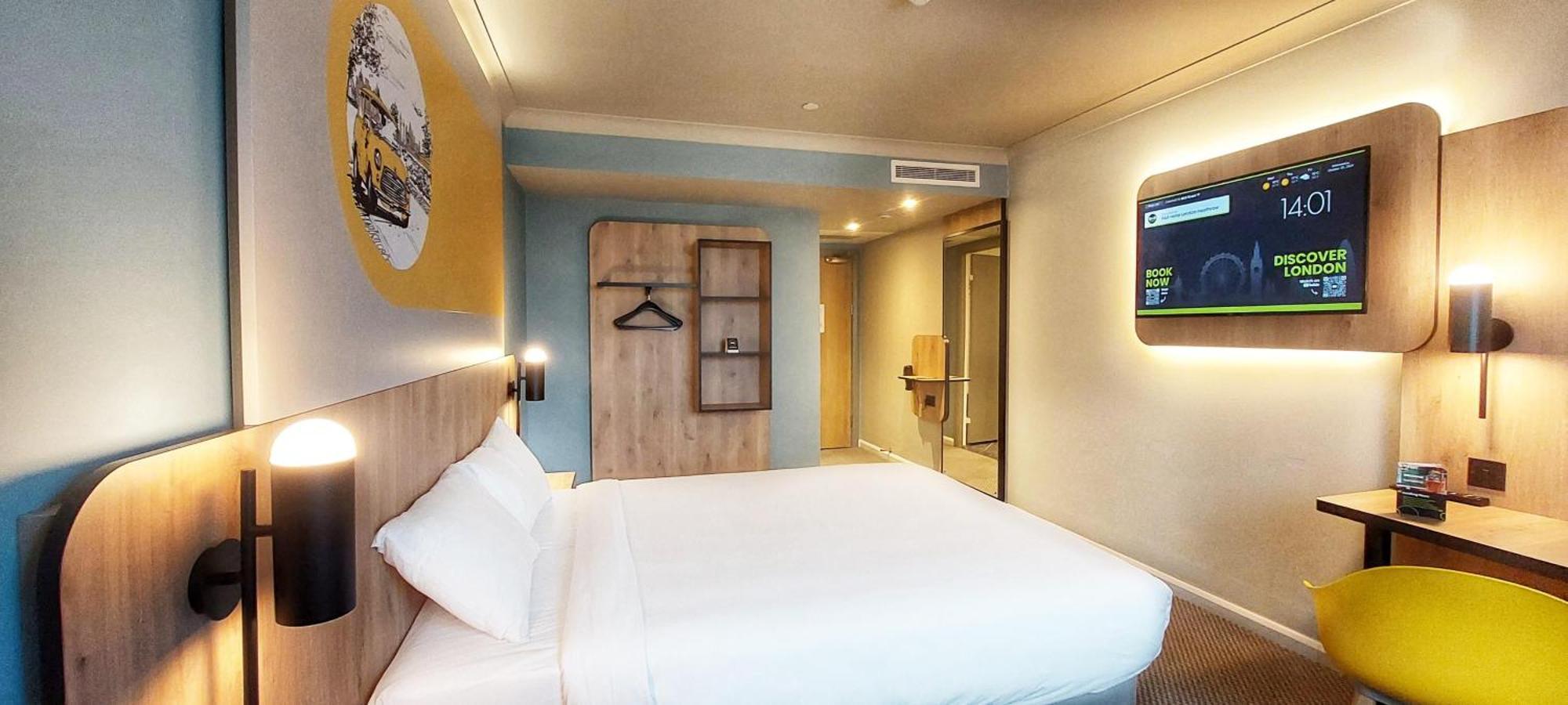 Hotel London Heathrow 4*