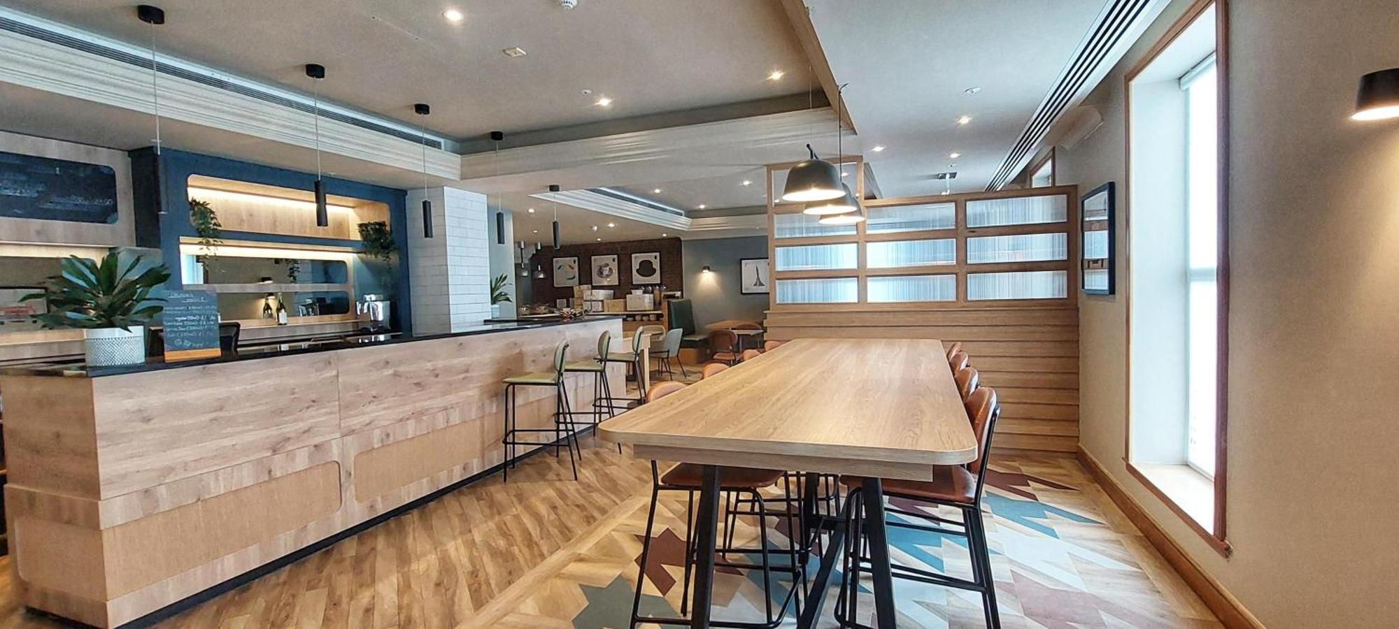 Hotel London Heathrow 4*