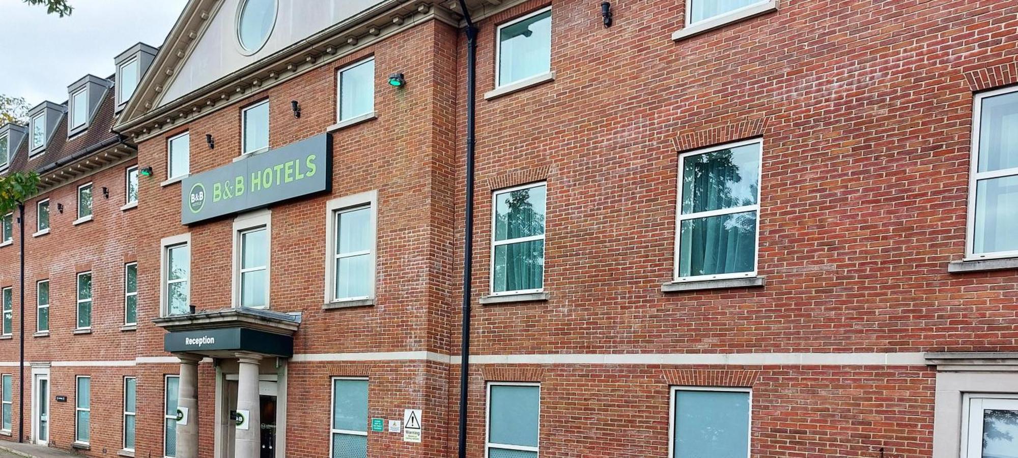 Hotel London Heathrow 4*